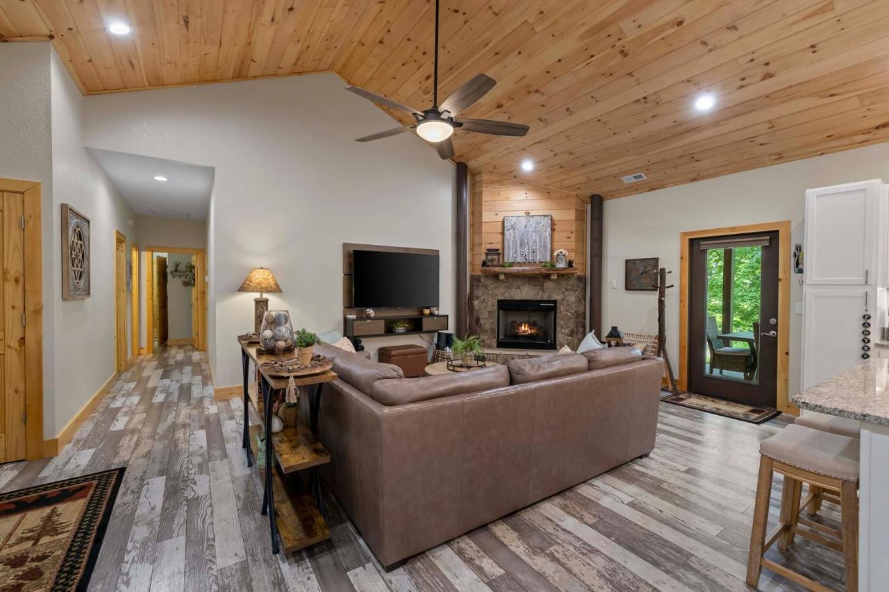 Stunning Views, Superb Atmosphere, Modern Amenities, In The Middle Of Nature Bryson City Exteriör bild