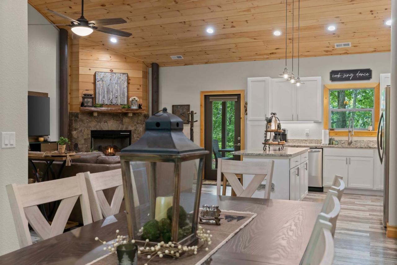 Stunning Views, Superb Atmosphere, Modern Amenities, In The Middle Of Nature Bryson City Exteriör bild
